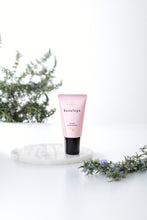 Load image into Gallery viewer, Scalp purifying, scalp cleansing, for women, aging scalp, thinning hair, hair loss, scalp care, hair care, Aderans, Aderans singapore, charcoal, oily scalp, oily hair, excess sebum, buildup, impurities, smelly scalp